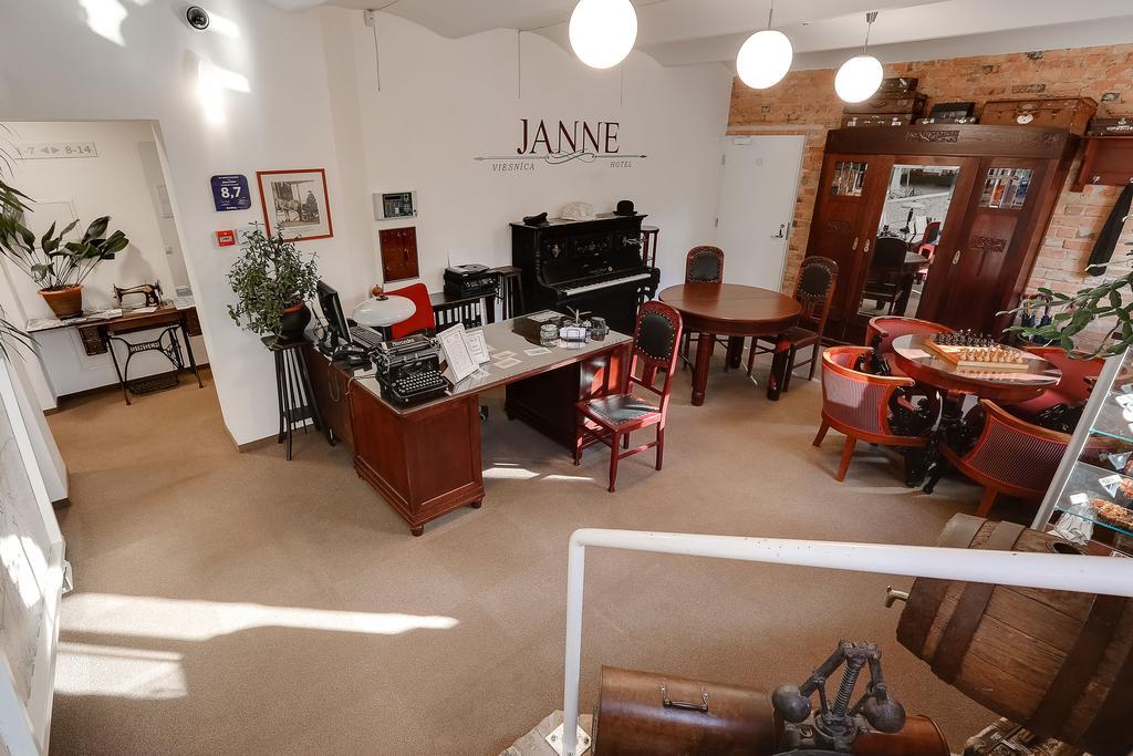 Janne Hotel Riga Exterior photo